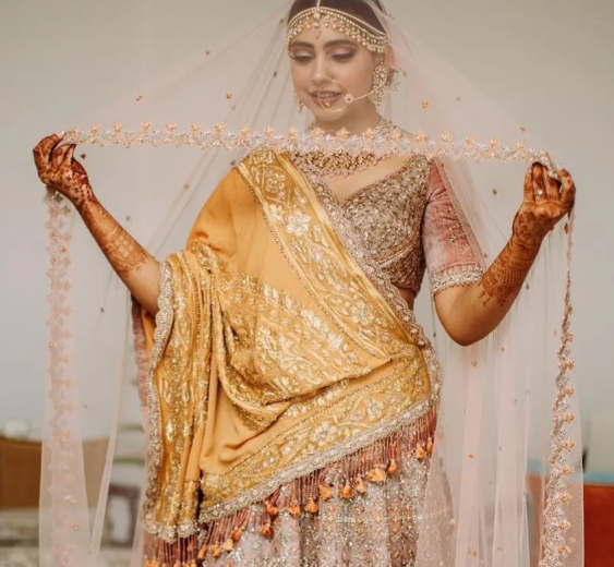 Bandhani wedding saree