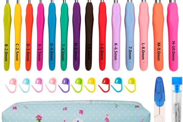 10 Best Crochet Hook Review and FAQ