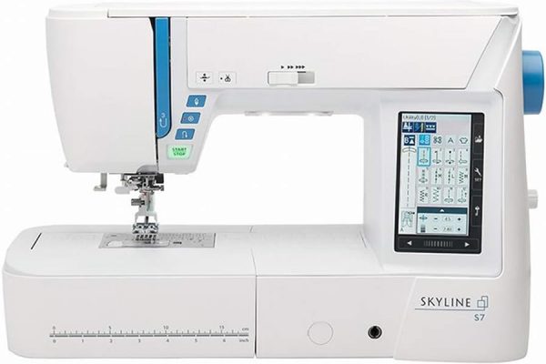 Janome Skyline S7 Review in details